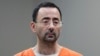 ARCHIVO: El médico Larry Nassar durante una aparición en corte en Michigan, EEUU, el 22 de noviembre de 2017.