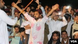 د یوت اف وزیرستان، یا د وزیرستان ځوانان، نومې تحریک په مېرعلي کې د هدفي وژنو خلاف احتجاجونه کړې دي