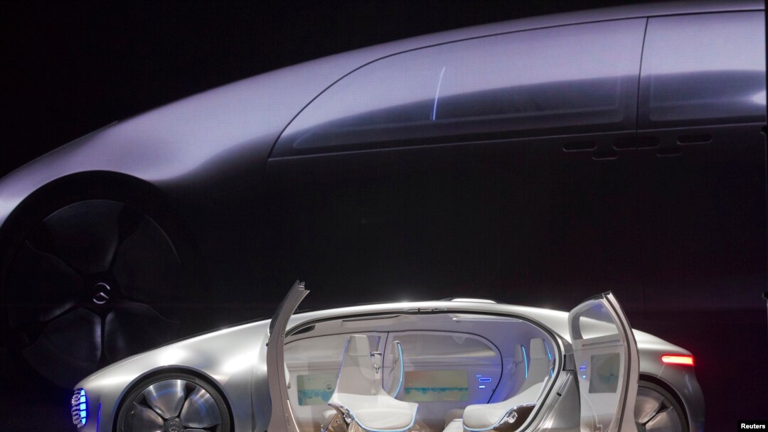 The Mercedes-Benz F015 Luxury in Motion autonomous concept car is shown on stage during the 2015 International Consumer Electronics Show (CES) in Las Vegas, Nevada January 5, 2015. Germany's Daimler AG wants to reset consumers' expectations about self-dri