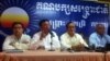  មេដឹកនាំ​គណបក្ស​សង្គ្រោះជាតិ​ធ្វើ​សន្និសីទ​ព័ត៌មាន​មួយ​នៅ​ទី​ស្នាក់ការ​កណ្តាល​គណបក្ស​កាល​ពី​ថ្ងៃ​ច័ន្ទ​ទី​៩ ខែ​ឧសភា ឆ្នាំ​២០១៤ អំពី​ករណី​ការ​រារាំង​ពិធី​ជួប​ប្រជុំ​សមាជិក​គណបក្ស​នៅ​ស្រុង​អន្លង់វែង​ខេត្ត​ឧត្តរមានជ័យ។ (ហេង រស្មី/VOA Khmer)