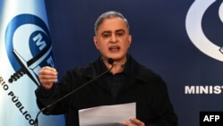 El fiscal general venezolano Tarek William Saab habla durante una conferencia de prensa en la sede del Ministerio Público, en Caracas el 14 de febrero de 2024.