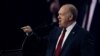 ARCHIVO: Tom Homan, el "zar fronterizo" del presidente electo Donald Trump, habla en una conferencia en Phoenix, Arizona, el 22 de diciembre de 2024.