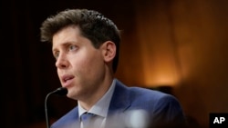 El director ejecutivo de OpenAI, Sam Altman, habla en una audiencia del Subcomité Judicial del Senado sobre Privacidad, Tecnología y Ley sobre inteligencia artificial, el martes 16 de mayo de 2023, en Capitol Hill en Washington.