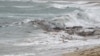 Sisa-sisa kapal migran yang karam di lepas pantai Calabria Italia, pada 26 Februari 2023 dan menewaskan 94 orang (foto: dok). 