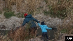 Médicos sin Frontera brinda desde 2012 atención médica y de salud mental a decenas de miles de personas a lo largo de la ruta migratoria a través de México. 