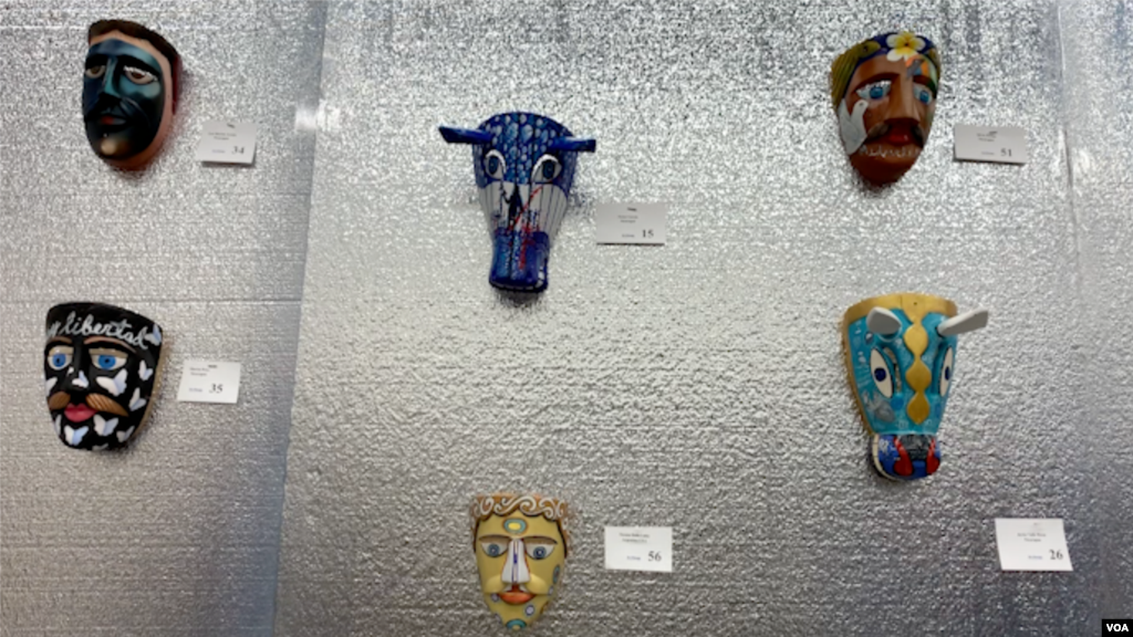 La colección denominada &ldquo;Máscaras-Rostros de la rebelión&rdquo; fue creada por artistas de Colombia, México, Venezuela, Cuba, entre otros países.