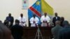 Les évêques catholiques disent une prière au lancement du dialogue politique, à Kinshasa, RDC, 8 décembre 2016. (VOA/Top Congo)