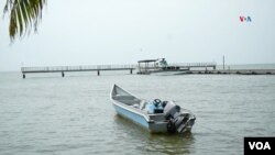 El muelle de Necoclí, el punto de partida de los migrantes hacia Acandí o Capurganá, municipios colombianos que sirven de entrada a la peligrosa selva del Tapón del Darién. Fotografía tomada el jueves 6 de febrero de 2025. FOTO: Johan Reyes, VOA.