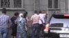 Məhkəmənin qarşısında jurnalistlərə hücum olub [Video]