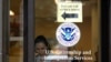 ARCHIVO - Cerca de 1.1 millones de aplicaciones de naturalización fueron revisadas por el Servicio de Ciudadanía e Inmigración de Estados Unidos durante el 2022. 